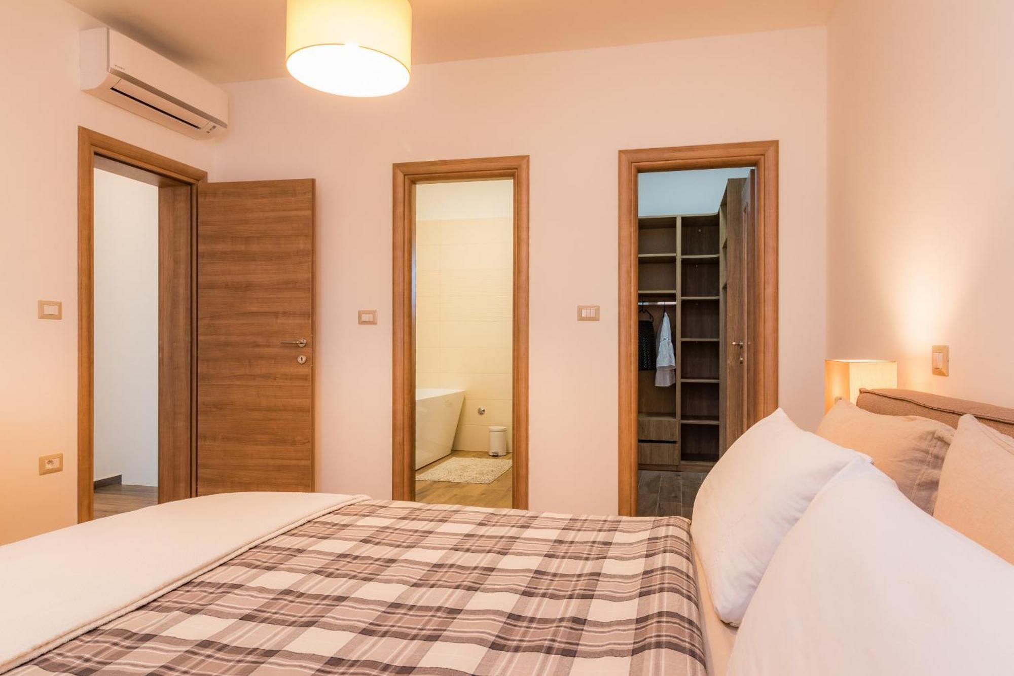 Villa Roma Near Pula For 6 People With Private Pool Jadreski Exterior photo
