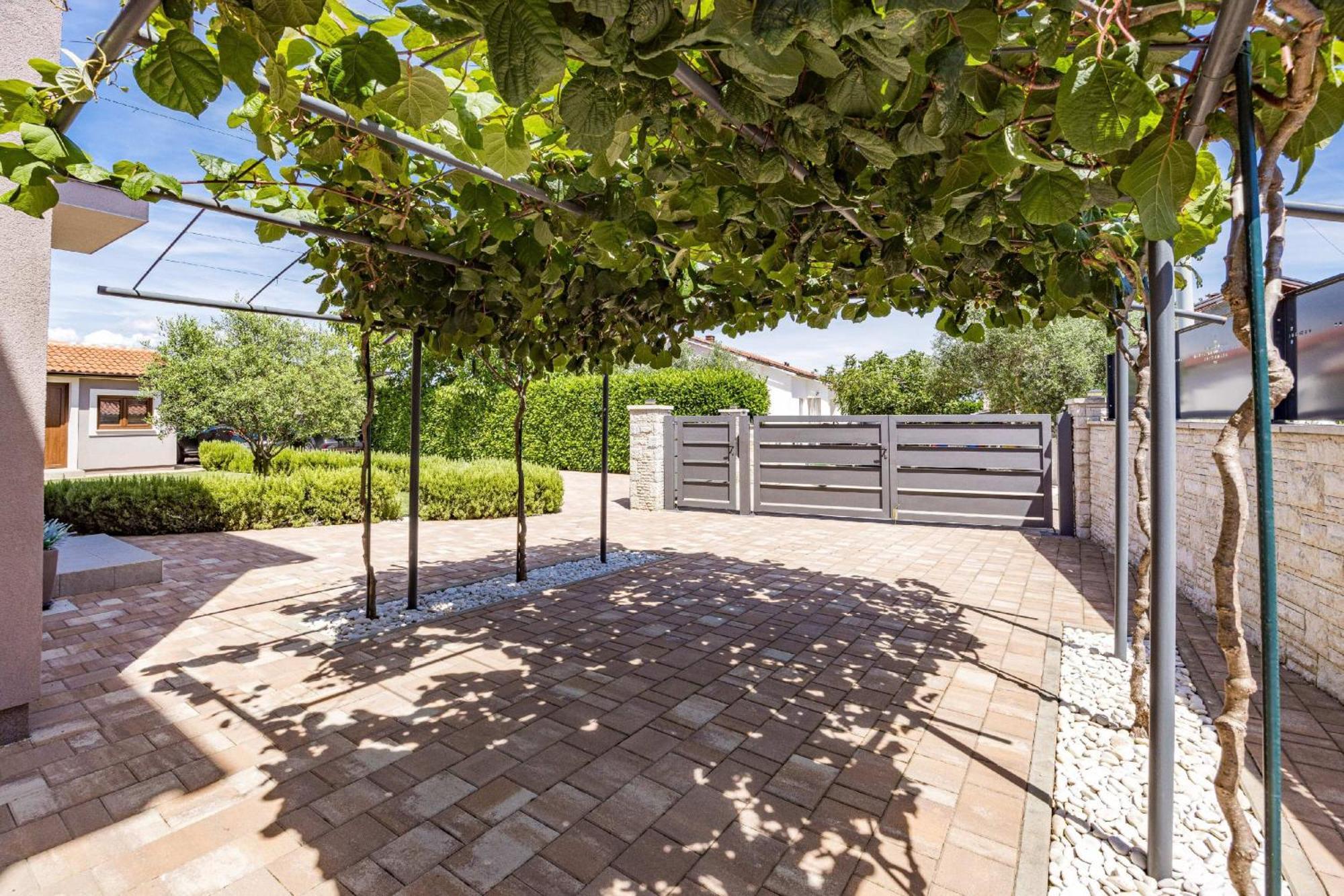 Villa Roma Near Pula For 6 People With Private Pool Jadreski Exterior photo
